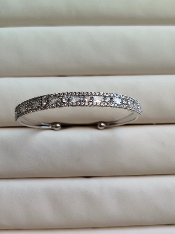 دستبندالنگویی سه لاین نگین  کد 9